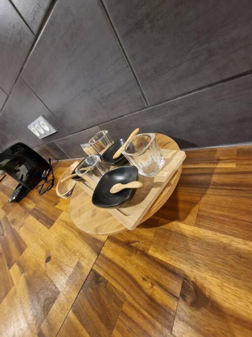 Apt Moderne En Plein Centre-Ville Saint-Claude Zewnętrze zdjęcie