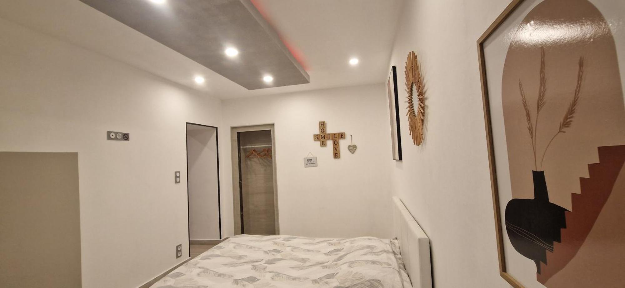 Apt Moderne En Plein Centre-Ville Saint-Claude Zewnętrze zdjęcie